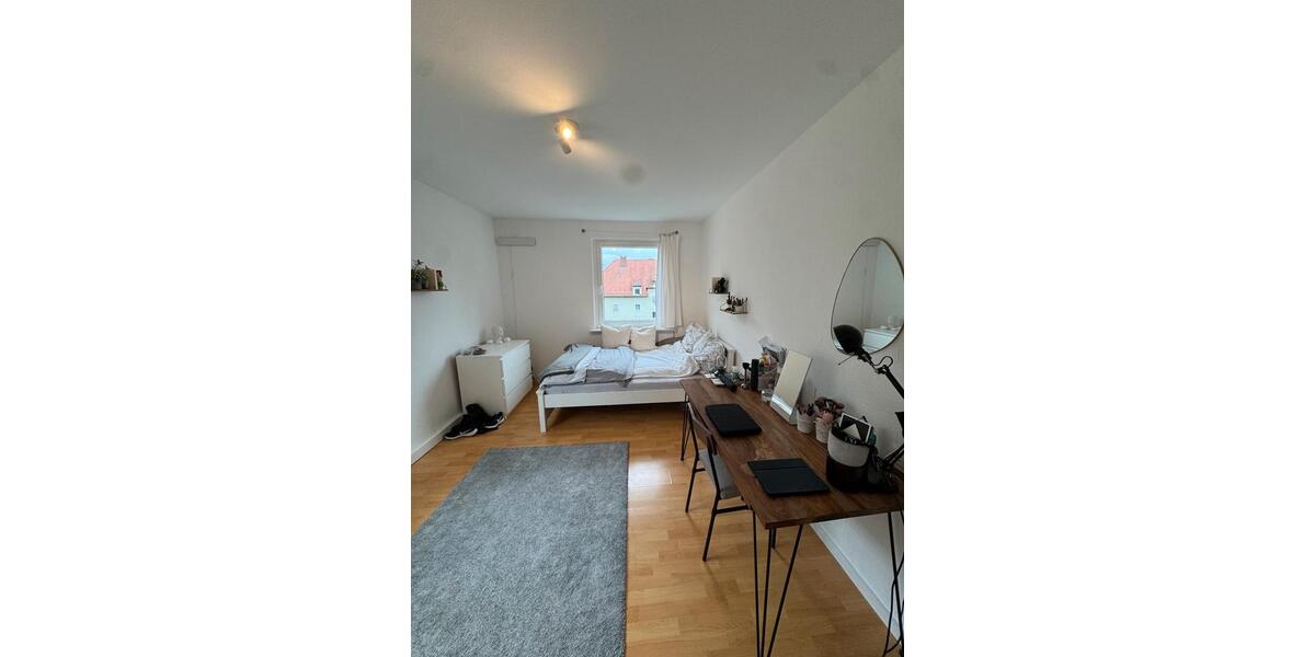 Wohnen auf Zeit Bamberg Gereuth - 5 Zimmer, 15 m&sup2;, 446&euro; | Angebot:26285339