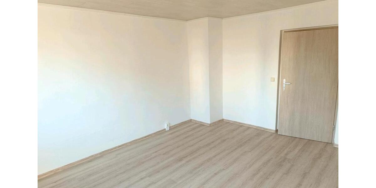 Erdgeschoßwohnung Olbernhau - 3 Zimmer, 68 m&sup2;, 390&euro; | Angebot:25291763