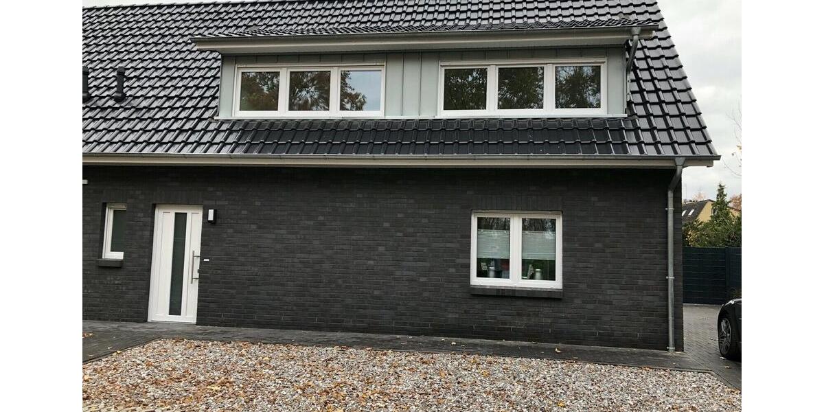 Wohnen auf Zeit Hude (Oldenburg) - 18 Zimmer, 400 m&sup2;, 20&euro; | Angebot:12327183