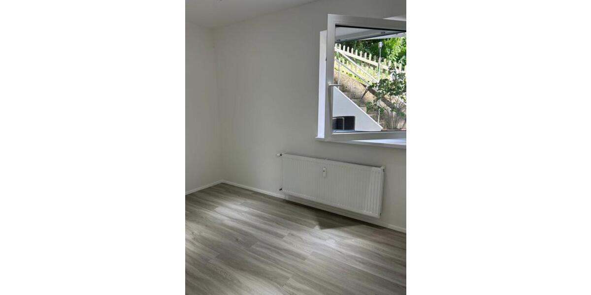 Etagenwohnung Zell (Mosel) - 3 Zimmer, 110 m&sup2;, 850&euro; | Angebot:25046686