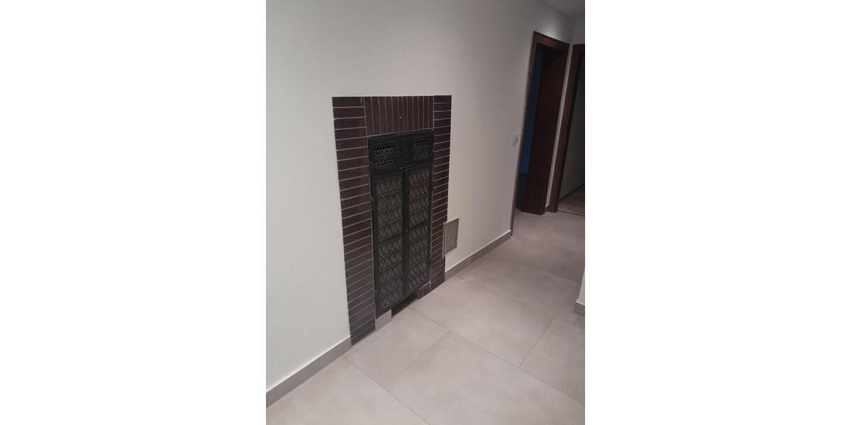 Dachgeschoßwohnung Beltheim - 3 Zimmer, 80 m&sup2;, 600&euro; | Angebot:24396830