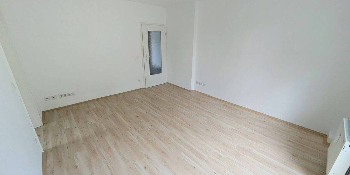 Etagenwohnung Chemnitz Lutherviertel - 3 Zimmer, 60 m&sup2;, 335&euro; | Angebot:26758899