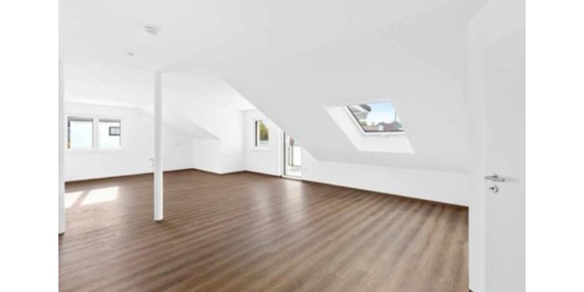 Dachgeschoßwohnung Mühlhausen - 2 Zimmer, 74 m&sup2;, 666&euro; | Angebot:24842089