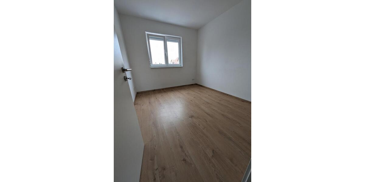 Reihenhaus Delitzsch - 4 Zimmer, 120 m&sup2;, 1.399&euro; | Angebot:25501585