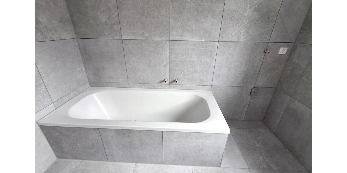 Etagenwohnung Deggendorf - 4 Zimmer, 91 m&sup2;, 1.150&euro; | Angebot:25346140