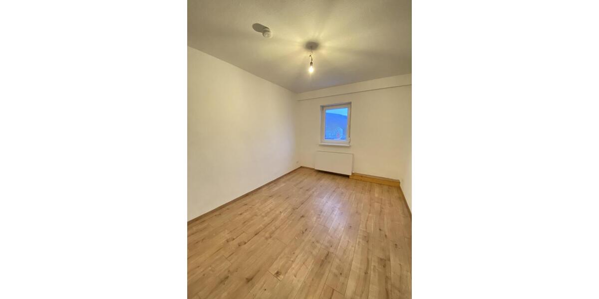 Lichtdurchflutet & Zentral: renovierte 3-Zimmer-Wohnung mit Garten 3 zimmer