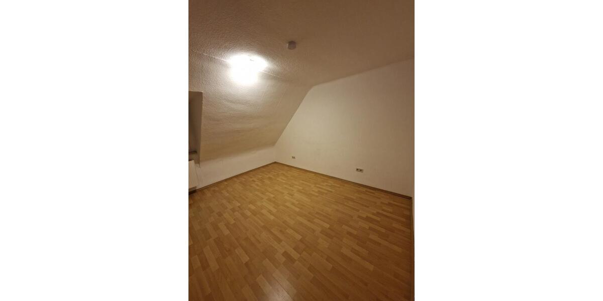 Dachgeschoßwohnung Blieskastel - 2 Zimmer, 46 m&sup2;, 330&euro; | Angebot:25646998