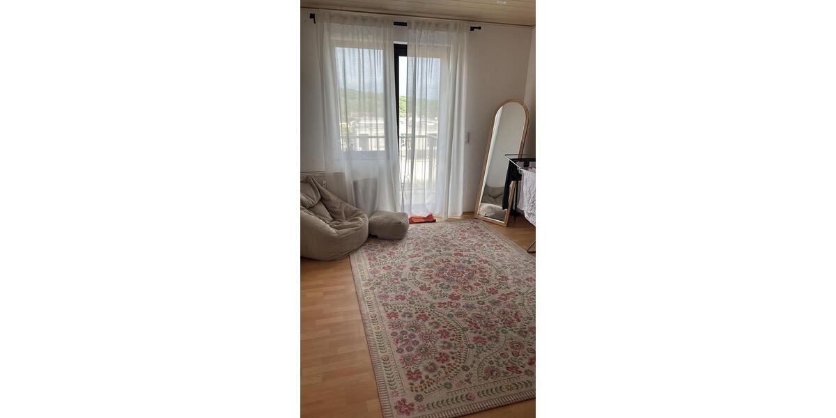 Etagenwohnung Saarbrücken West - 3 Zimmer, 88 m&sup2;, 630&euro; | Angebot:26535502