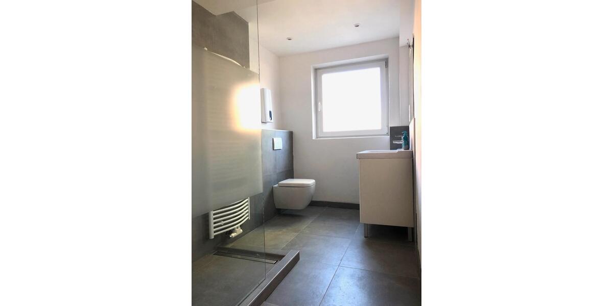 Etagenwohnung Mönchengladbach - 3 Zimmer, 90 m&sup2;, 900&euro; | Angebot:26423169