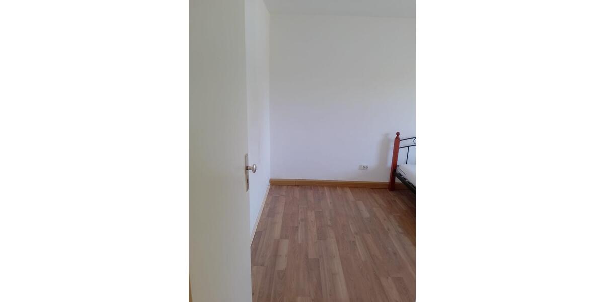 Etagenwohnung Kirchenlamitz Hohenbuch - 3 Zimmer, 58 m&sup2;, 340&euro; | Angebot:26018699