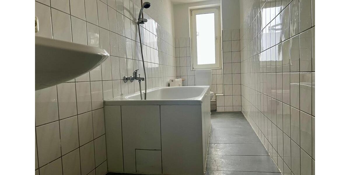 Dachgeschoßwohnung Dessau-Roßlau Roßlau - 3 Zimmer, 75 m&sup2;, 638&euro; | Angebot:25714355