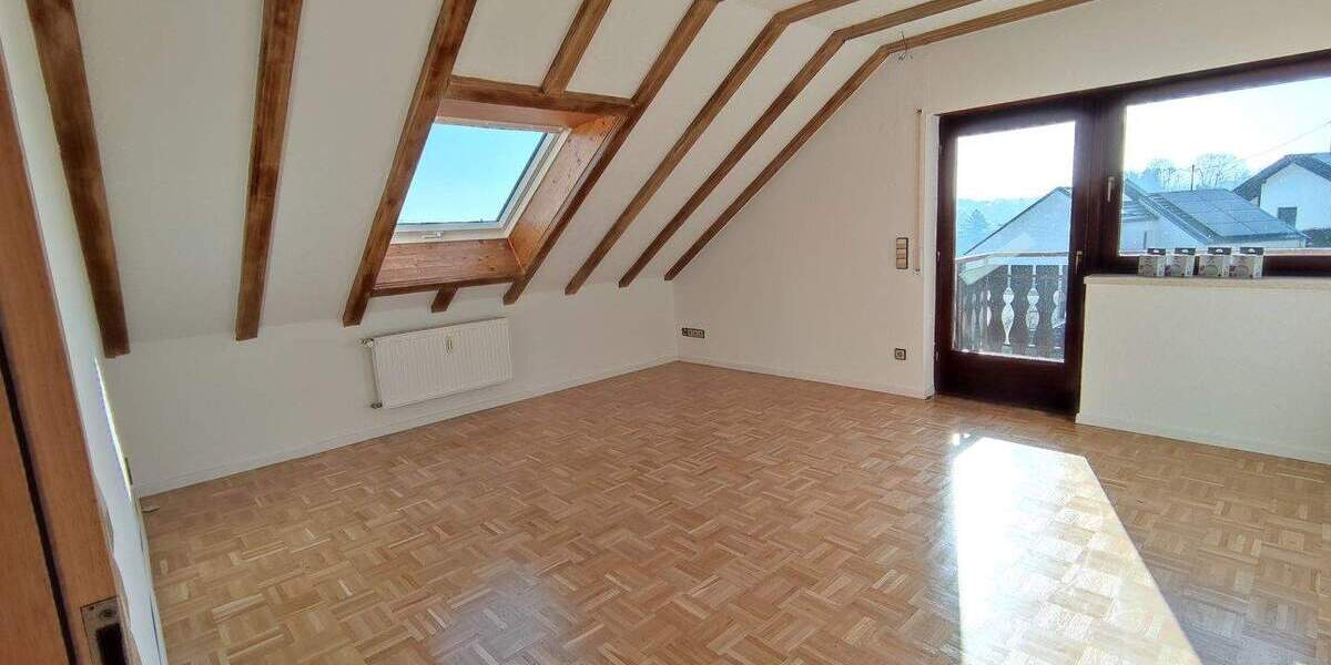 Etagenwohnung Karlsruhe Grünwettersbach - 3 Zimmer, 63 m&sup2;, 750&euro; | Angebot:25399341