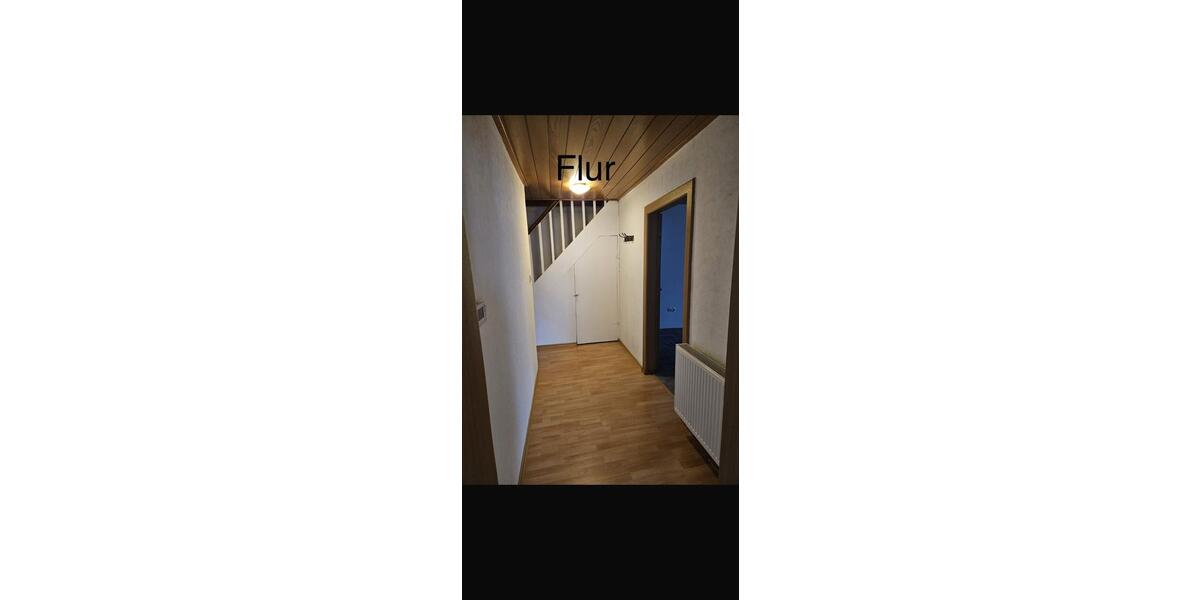 Reihenhaus Wallerfangen - 7 Zimmer, 170 m&sup2;, 800&euro; | Angebot:24787019