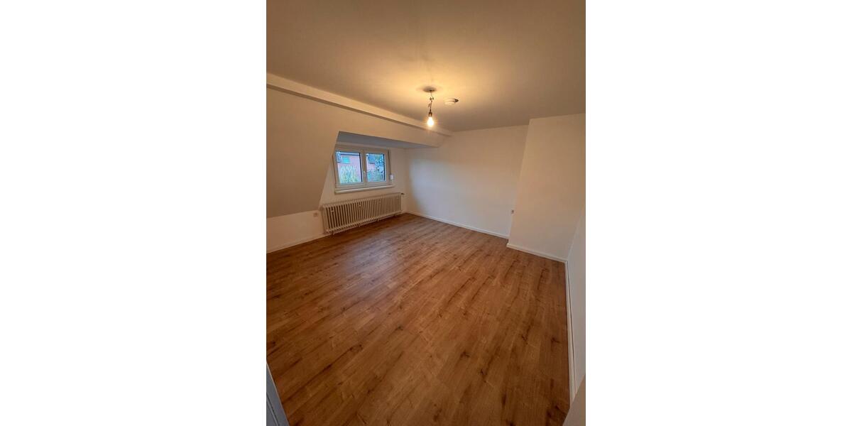 Doppelhaushälfte Grevenbroich - 5 Zimmer, 137 m&sup2;, 1.960&euro; | Angebot:25172572