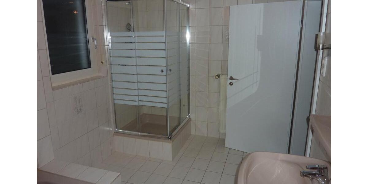 Erdgeschoßwohnung Poppenricht - 3 Zimmer, 94 m&sup2;, 740&euro; | Angebot:26568444