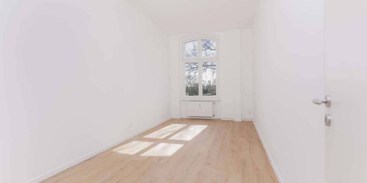 Etagenwohnung Angermünde - 2 Zimmer, 66 m&sup2;, 600&euro; | Angebot:26493886