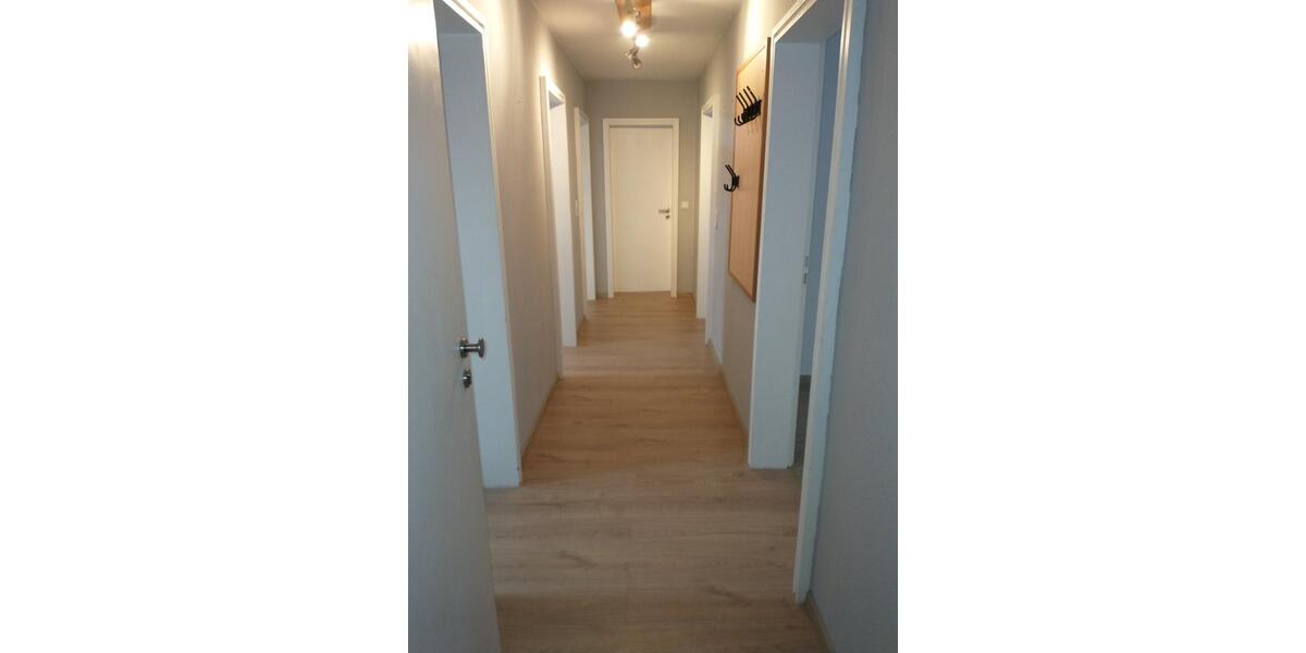 Dachgeschoßwohnung Bad Gandersheim - 4 Zimmer, 64 m&sup2;, 480&euro; | Angebot:24786626