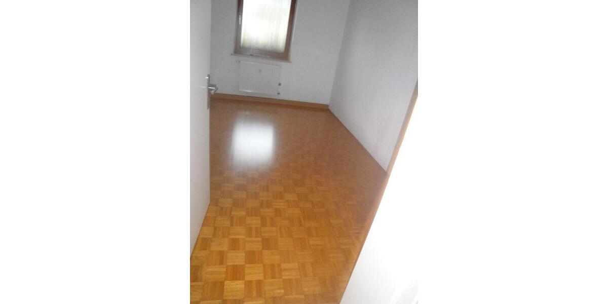 Etagenwohnung Furth im Wald - 3 Zimmer, 89 m&sup2;, 440&euro; | Angebot:26042058