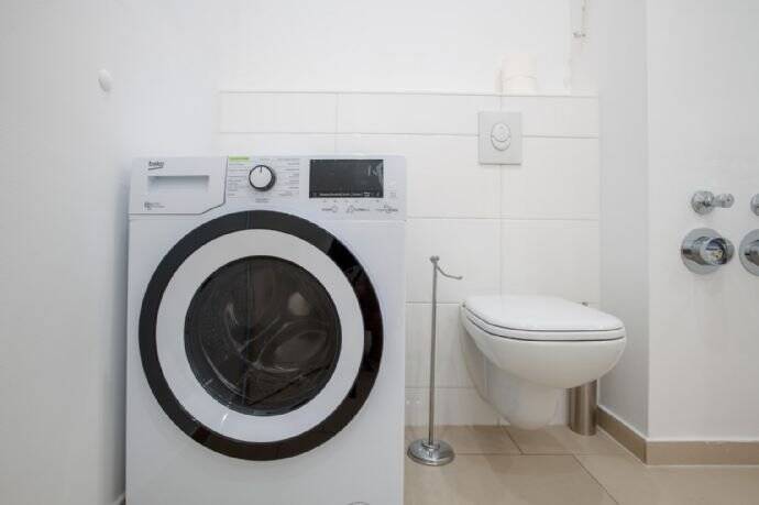 Etagenwohnung Berlin Schöneberg - 5 Zimmer, 140 m&sup2;, 2.310&euro; | Angebot:26196253