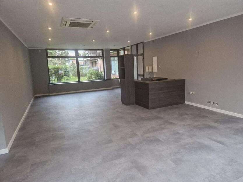Büro in Meerbusch 2.180 € 97 m²