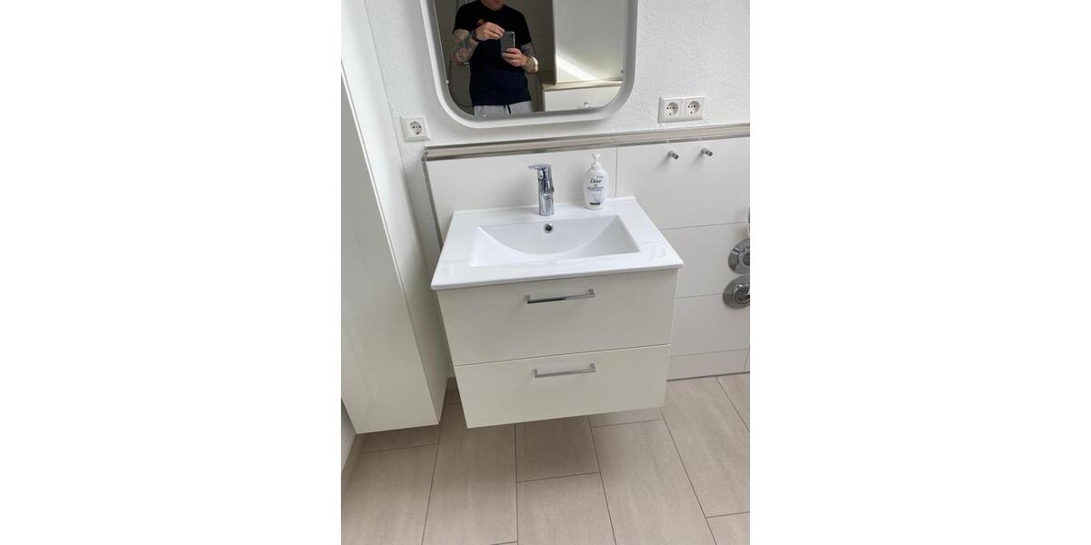 Dachgeschoßwohnung Wendlingen am Neckar - 2.5 Zimmer, 60 m&sup2;, 1.000&euro; | Angebot:25053517