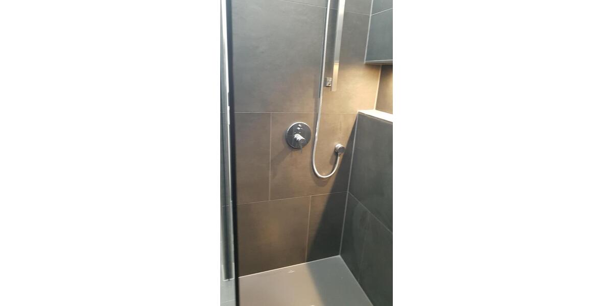 Dachgeschoßwohnung Hof Altstadt - 4 Zimmer, 100 m&sup2;, 1.250&euro; | Angebot:26470993