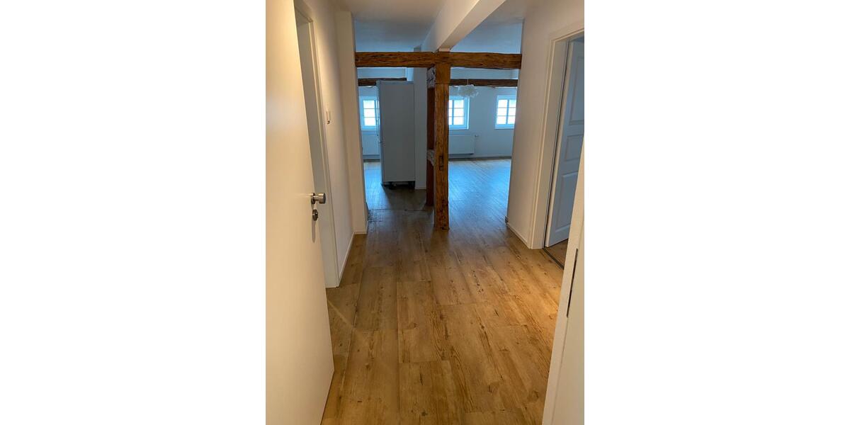 Dachgeschoßwohnung Eislingen (Fils) - 2 Zimmer, 65 m&sup2;, 1.000&euro; | Angebot:24563636