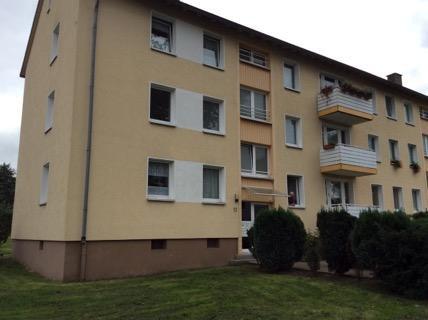 frisch sanierte 2,5-Zimmer-Wohnung mit Balkon zimmer