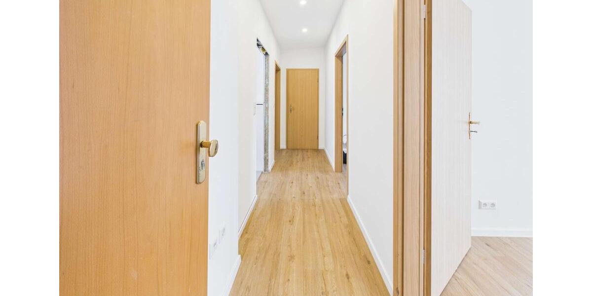 Etagenwohnung Magdeburg - 2 Zimmer, 61 m&sup2;, 580&euro; | Angebot:26299834