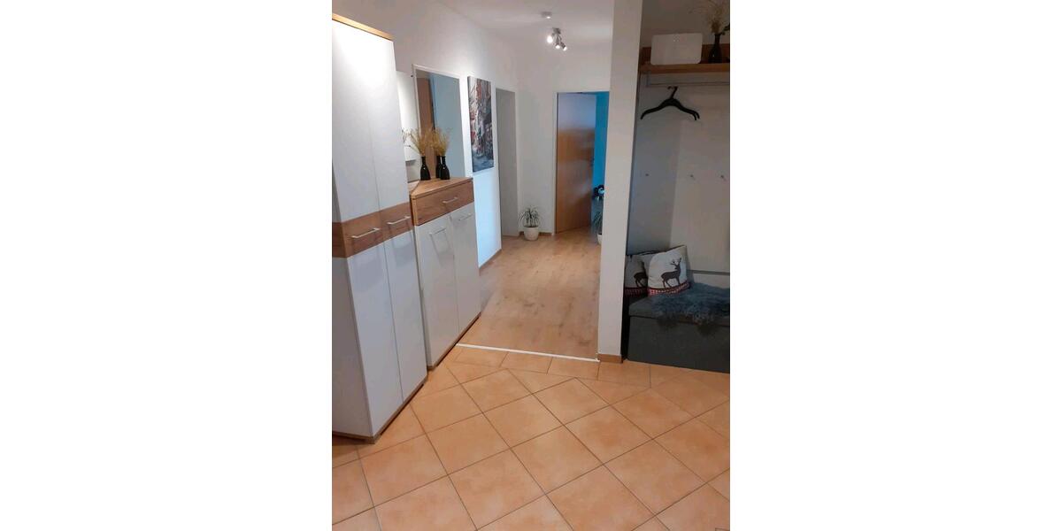 4 Zimmer Wohnung in Zell a. H. zu vermieten 4 zimmer