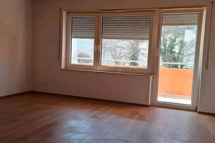 Wohnung Bad Friedrichshall - 3 Zimmer, 75 m&sup2;, 900&euro; | Angebot:26615259