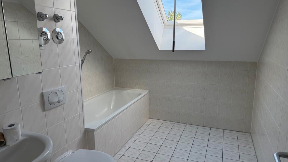 Dachgeschoßwohnung Leipzig Mitte - 3 Zimmer, 93 m&sup2;, 2.200&euro; | Angebot:26692596