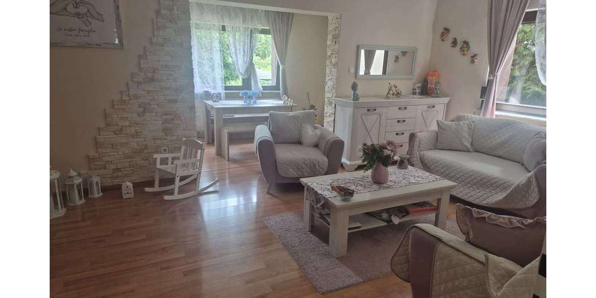 Etagenwohnung Maintal - 4 Zimmer, 94 m&sup2;, 1.050&euro; | Angebot:26828968