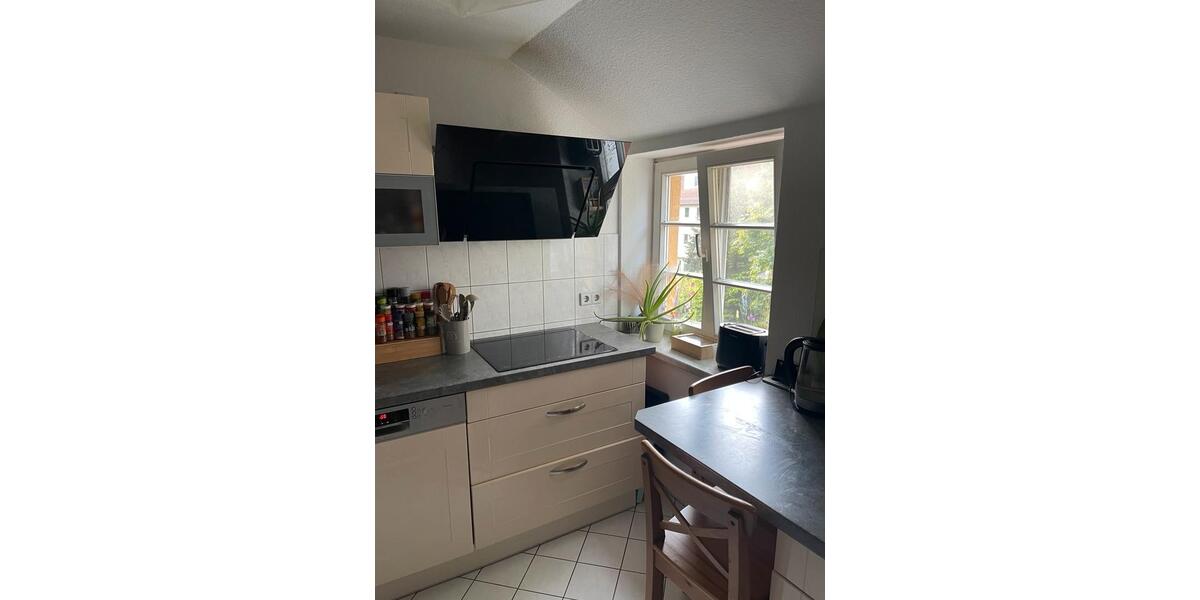 Dachgeschoßwohnung Frankfurt (Oder) - 4 Zimmer, 95 m&sup2;, 1.110&euro; | Angebot:26477855