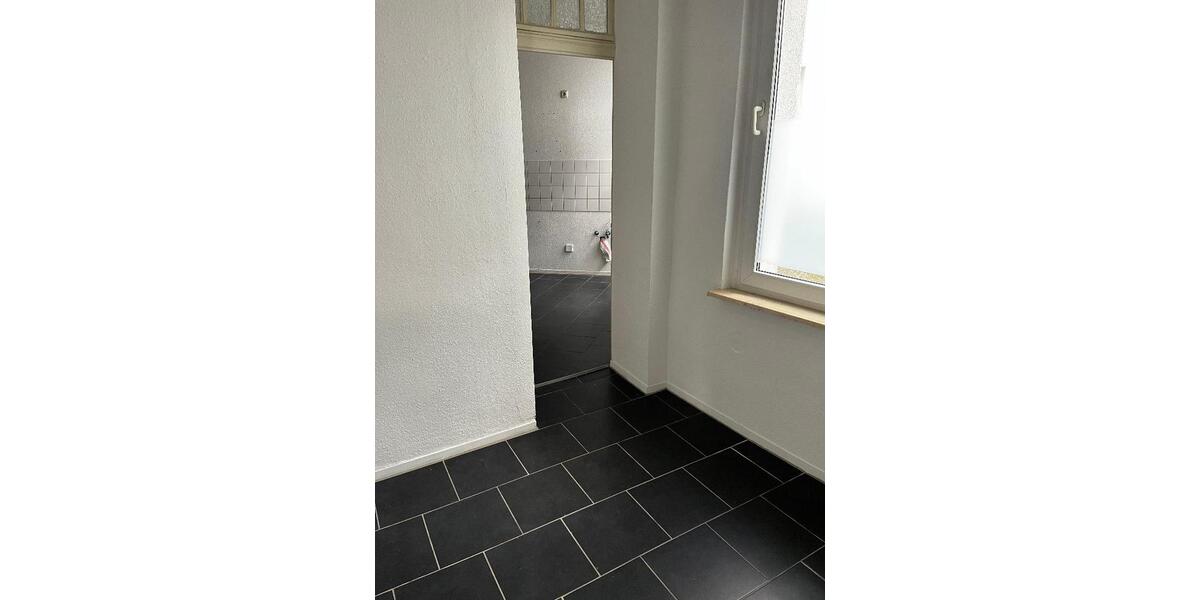 Etagenwohnung Weißenfels - 4 Zimmer, 130 m&sup2;, 785&euro; | Angebot:22210685