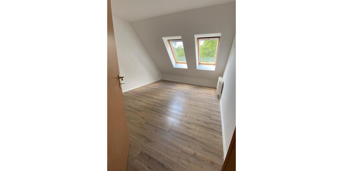 Doppelhaushälfte Wandlitz - 5 Zimmer, 120 m&sup2;, 2.000&euro; | Angebot:26672247