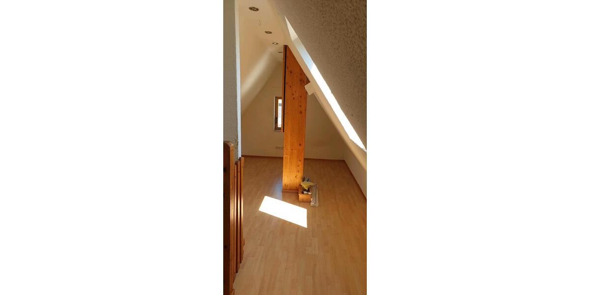 Dachgeschoßwohnung Dieblich - 3 Zimmer, 120 m&sup2;, 700&euro; | Angebot:26048656