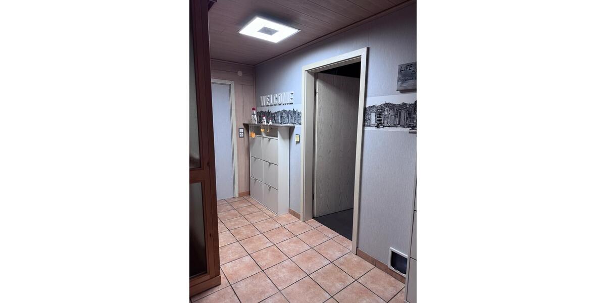 Etagenwohnung Heinsberg - 3 Zimmer, 134 m&sup2;, 1.400&euro; | Angebot:24836693