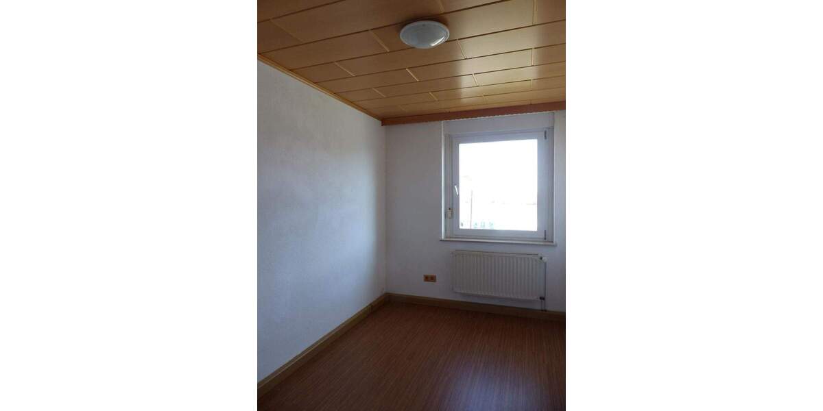 Etagenwohnung Cavertitz - 3 Zimmer, 57 m&sup2;, 289&euro; | Angebot:26723303