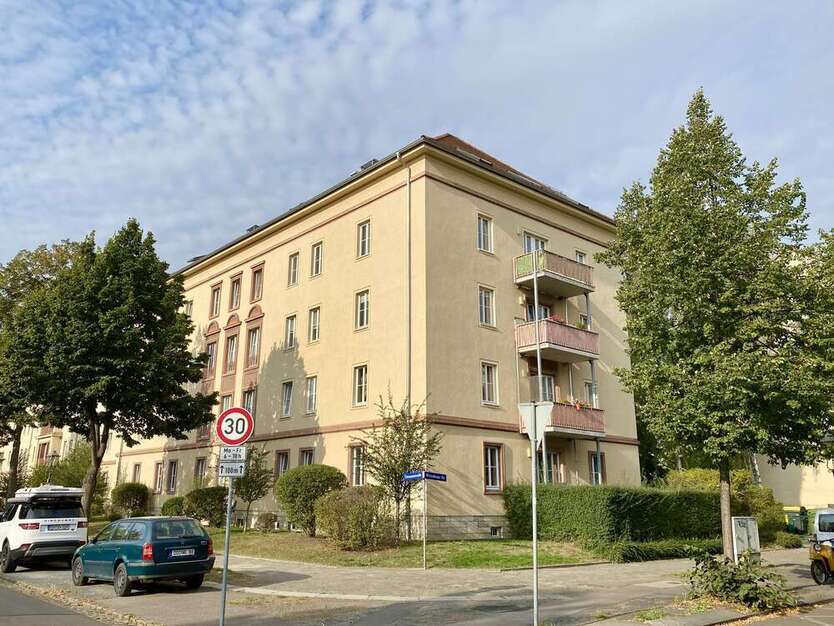 Wohnung zum Mieten in Dresden 440 € 48.5 m²