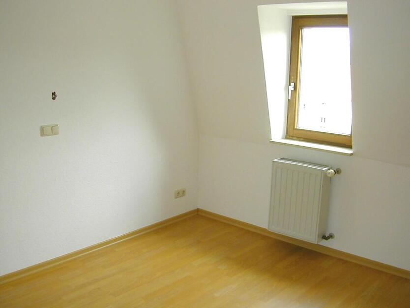 Dachatelier mit Garten für Studenten oder Paare ab Dezember 3 zimmer