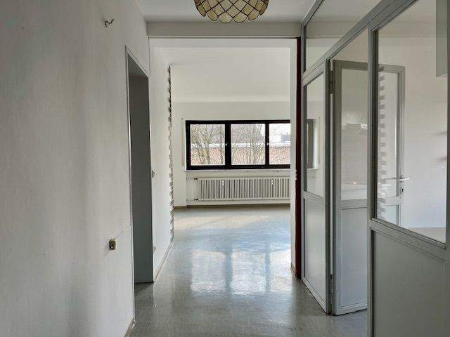 Etagenwohnung Gröbenzell - 2 Zimmer, 65 m&sup2;, 689&euro; | Angebot:25916381