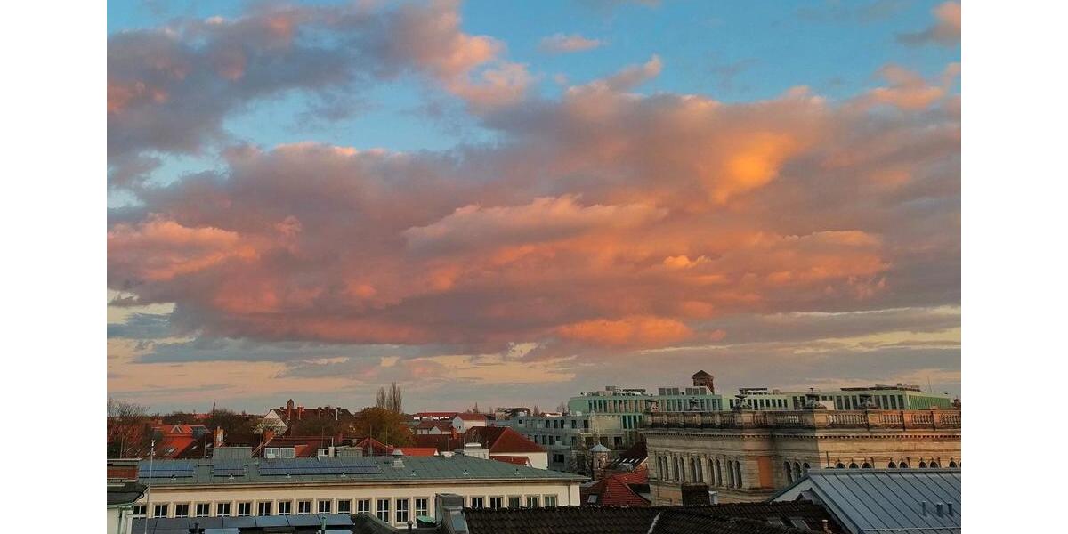 Dachgeschoßwohnung Hannover - 2 Zimmer, 71 m&sup2;, 1.200&euro; | Angebot:25256934