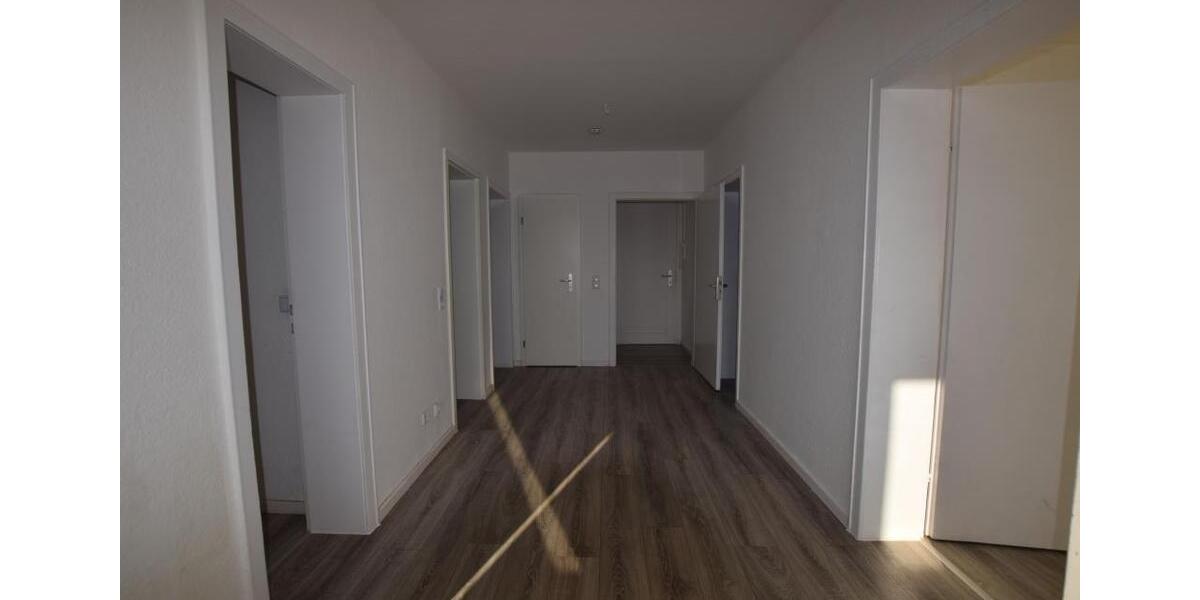 Erdgeschoßwohnung Lübbecke - 3 Zimmer, 82 m&sup2;, 599&euro; | Angebot:24632684