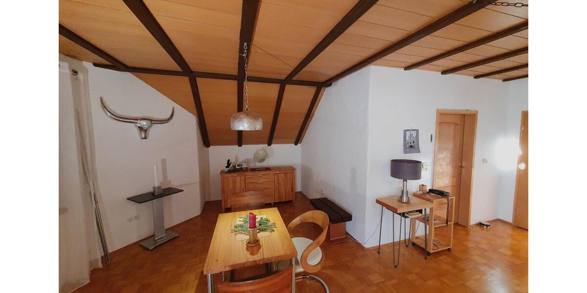 Schöne Dachgeschosswohnung in Eltmann 3.5 zimmer