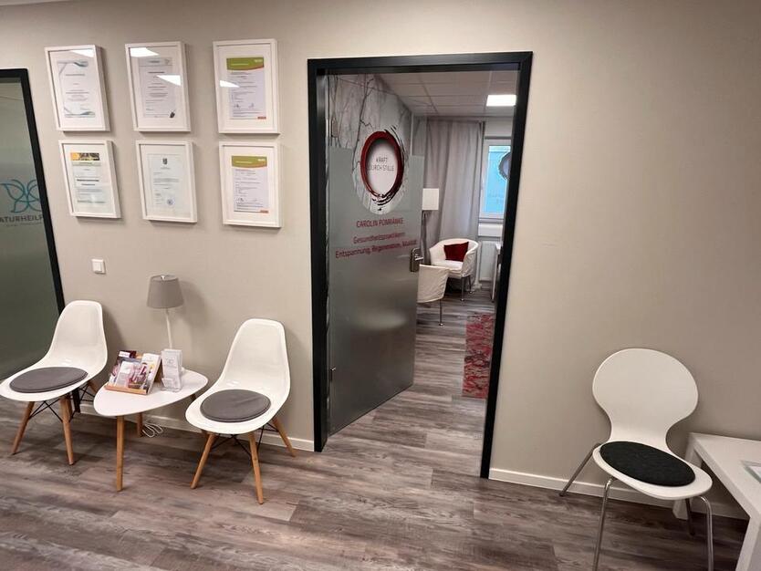 Praxisraum in Heilpraktiker Praxis frei zimmer