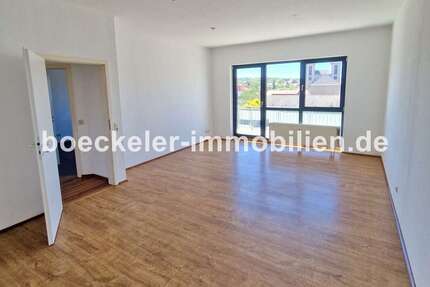 Wohnung Naumburg - 3 Zimmer, 101 m&sup2;, 660&euro; | Angebot:26885415