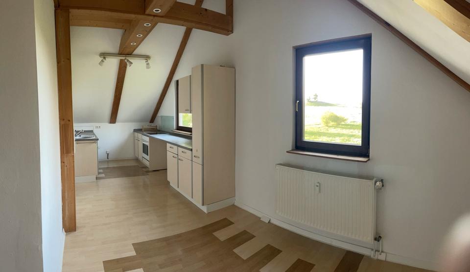 Dachgeschoßwohnung Bahretal - 3 Zimmer, 66 m&sup2;, 462&euro; | Angebot:25074512