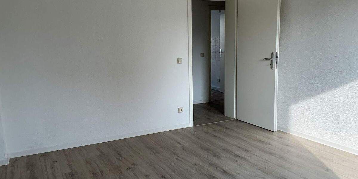 Etagenwohnung Brandenburg an der Havel Görden - 2 Zimmer, 45 m&sup2;, 375&euro; | Angebot:25694998