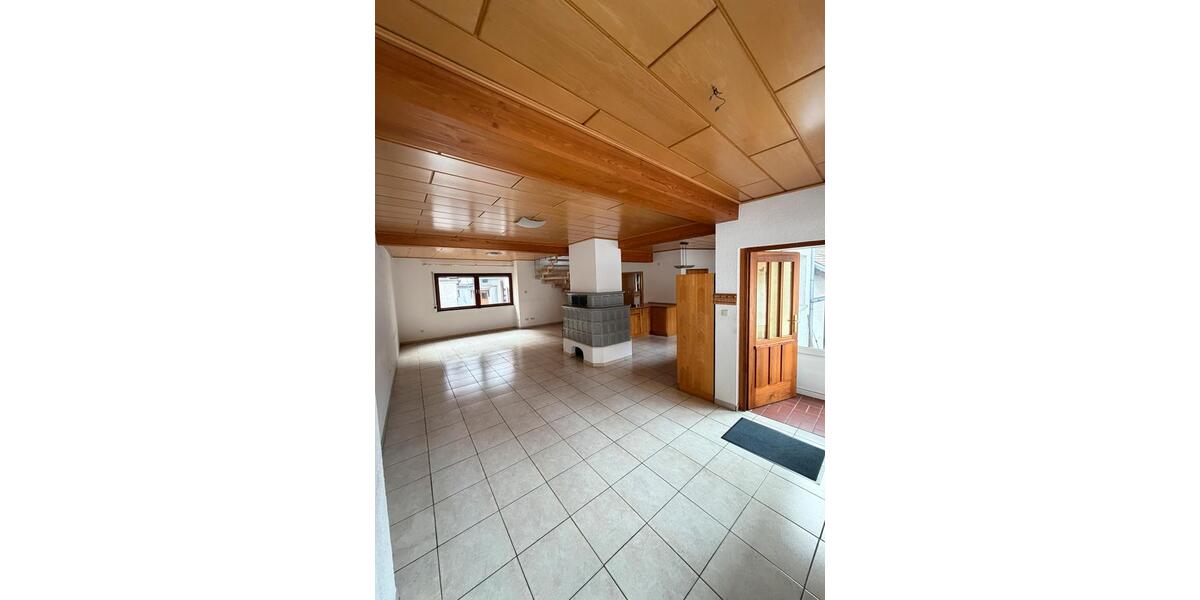 Gepflegtes Einfamilienhaus mit 3 Garagen in Mannheim-Käfertal 4 zimmer